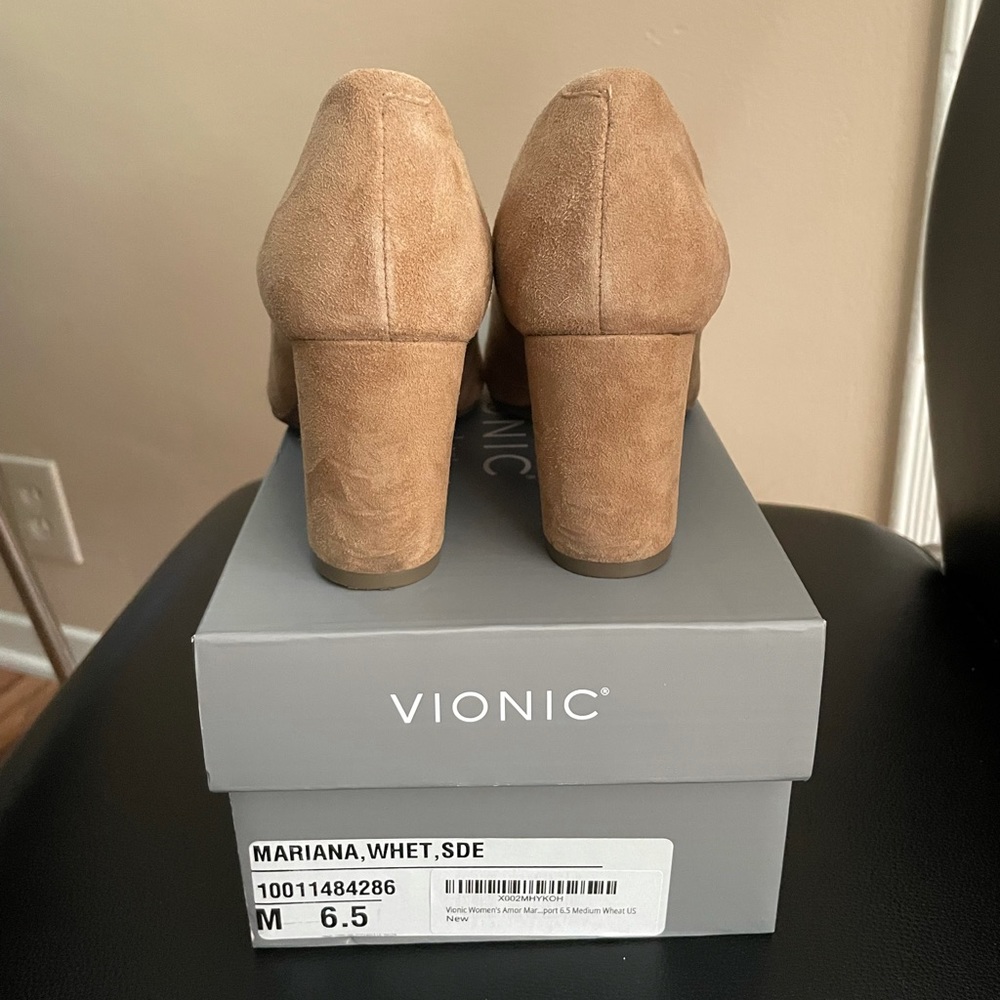 Vionic Pumps - Picture 5 of 8
